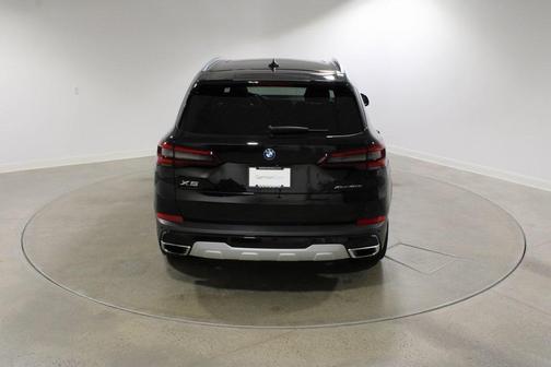 2023 BMW X5 PHEV xDrive45e