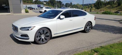 2022 Volvo S90 B6 Inscription