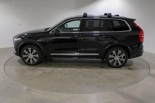 2024 Volvo XC90 Recharge Plug-In Hybrid T8 Ultimate Bright Theme 7-Seater