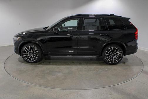 2026 Volvo XC90 B6 Ultra Dark Theme 6-Seater