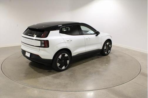 2025 Volvo EX30 Twin Motor Plus