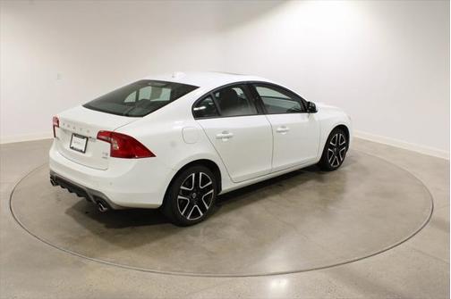 2017 Volvo S60 T5 Dynamic