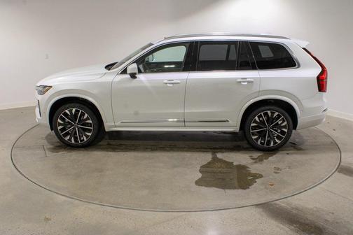 2026 Volvo XC90 B6 Ultra 7-Seater