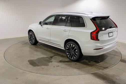 2026 Volvo XC90 B6 Ultra 7-Seater