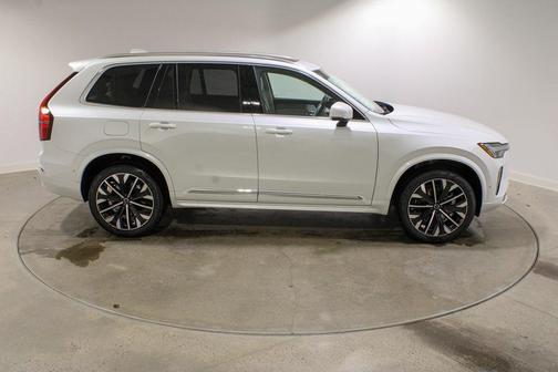 2026 Volvo XC90 B6 Ultra 7-Seater
