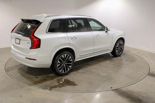 2026 Volvo XC90 B6 Ultra 7-Seater