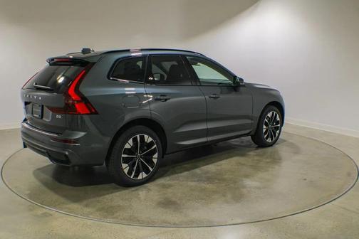 Forest Lake 2026 Volvo XC60 B5 Plus