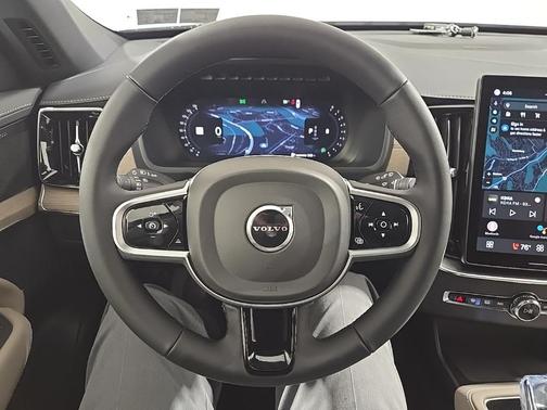 2026 Volvo XC90 B6 Plus 7-Seater