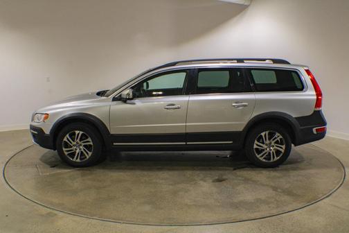 Bright Silver Metallic 2015 Volvo XC70 3.2 Premier