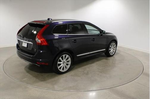 2017 Volvo XC60 T5 Inscription