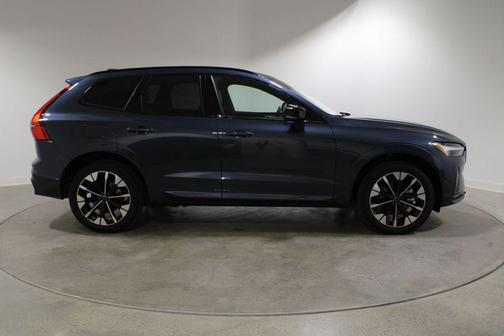 Denim Blue Metallic 2025 Volvo XC60 B5 Plus