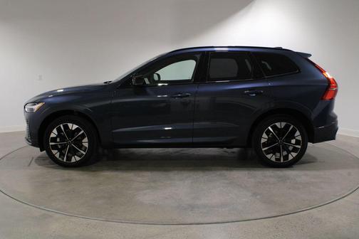 Denim Blue Metallic 2025 Volvo XC60 B5 Plus