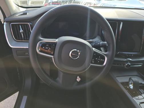Denim Blue Metallic 2025 Volvo XC60 B5 Plus