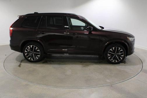 2026 Volvo XC90 B6 Ultra Dark Theme 7-Seater
