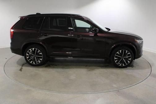2026 Volvo XC90 B6 Ultra Dark Theme 7-Seater