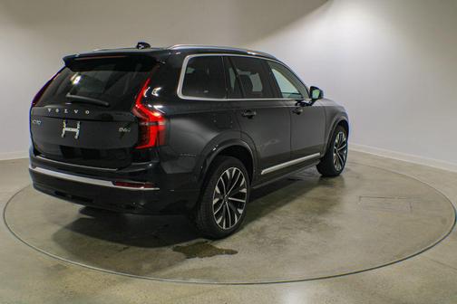 Onyx Black Metallic 2026 Volvo XC90 Plus, B6 AWD Gas (mild hybrid), Gasoline, Bright, 7 Seats