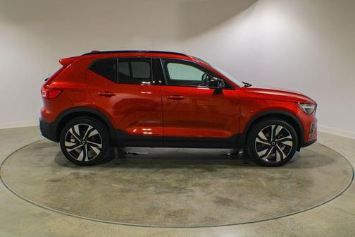 Fusion Red Metallic 2024 Volvo XC40 B5 Plus Dark Theme