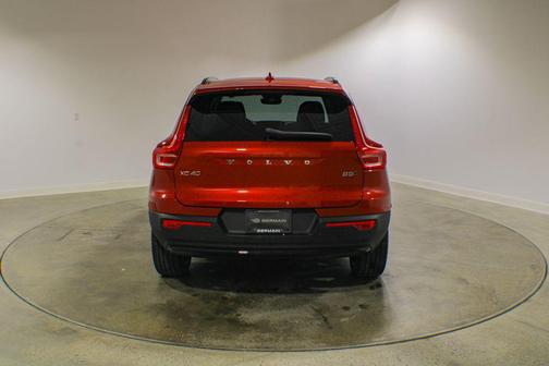 Fusion Red Metallic 2024 Volvo XC40 B5 Plus Dark Theme