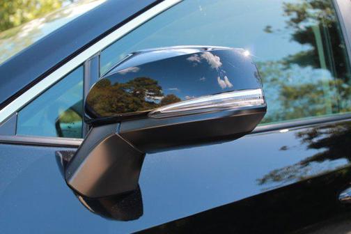 2025 Toyota RAV4 Hybrid XLE Premium