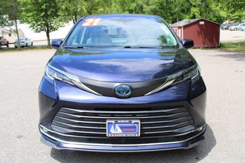 2021 Toyota Sienna XLE 7 Passenger