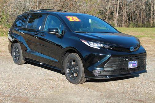 2025 Toyota Sienna Woodland Edition