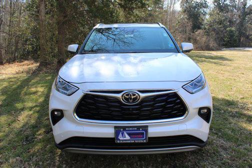 2025 Toyota Highlander Hybrid Platinum