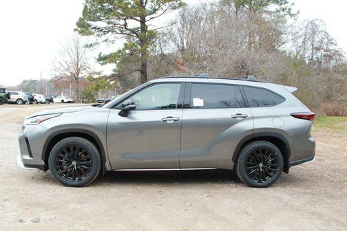 2026 Toyota Highlander XSE