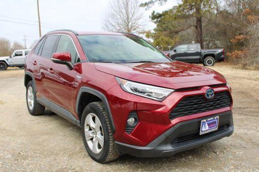 2020 Toyota RAV4 Hybrid XLE