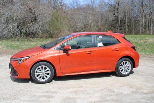 2025 Toyota Corolla Hatchback SE