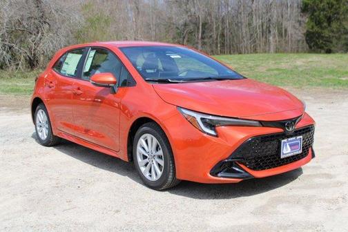 2025 Toyota Corolla Hatchback SE