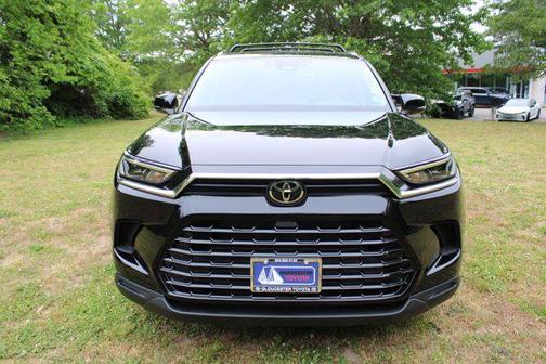 Midnight Black Metallic 2026 Toyota Grand Highlander XLE