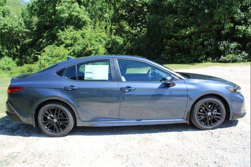 Dark Cosmos 2026 Toyota Camry SE
