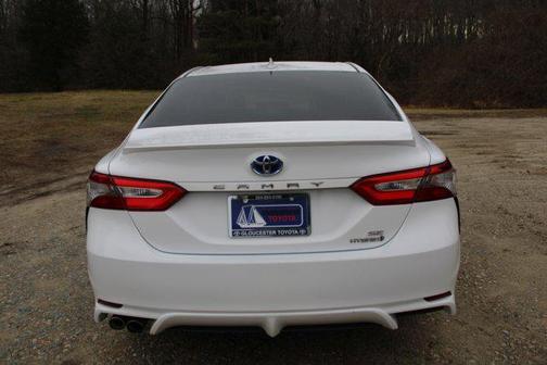 2019 Toyota Camry Hybrid SE