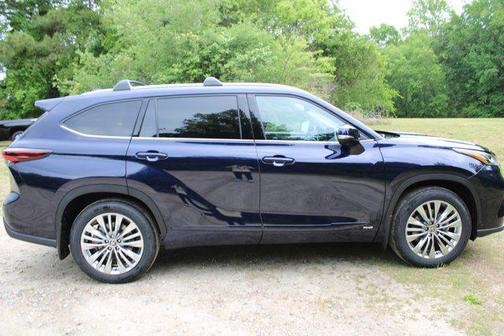 Blueprint 2026 Toyota Highlander Hybrid Platinum