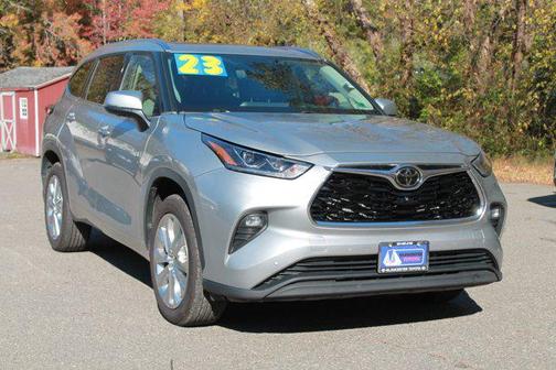 2023 Toyota Highlander Platinum