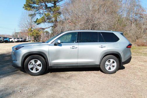 2026 Toyota Highlander LE