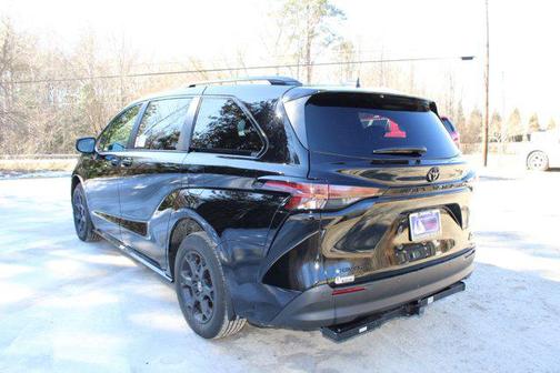 2026 Toyota Sienna Woodland Edition