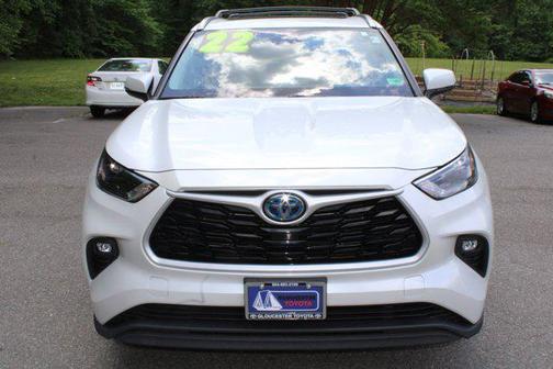 2022 Toyota Highlander Hybrid XLE