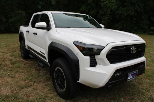 Ice Cap 2024 Toyota Tacoma TRD Off Road