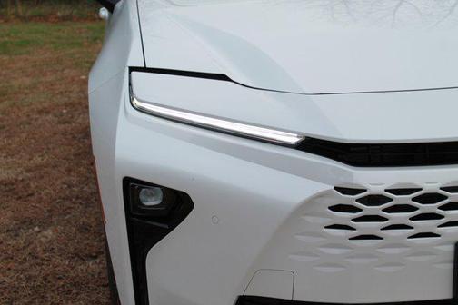 2025 Toyota Crown Signia Limited