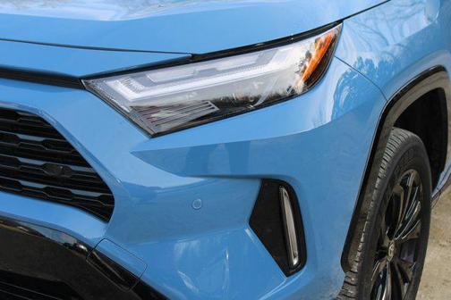 2025 Toyota RAV4 Hybrid SE