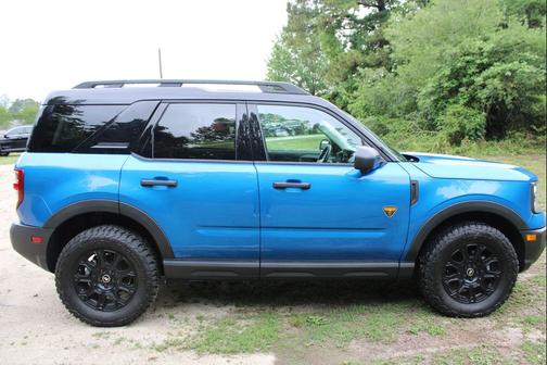 Velocity Blue Metallic 2025 Ford Bronco Sport Badlands