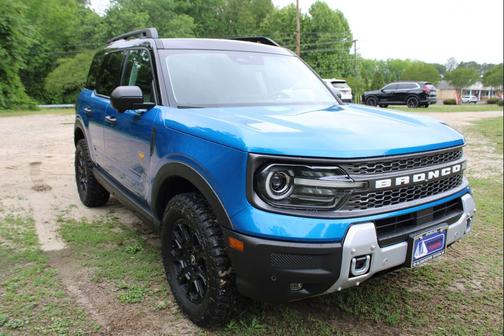 Velocity Blue Metallic 2025 Ford Bronco Sport Badlands
