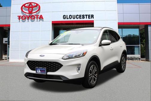 Star White Metallic Tri-Coat 2022 Ford Escape SEL
