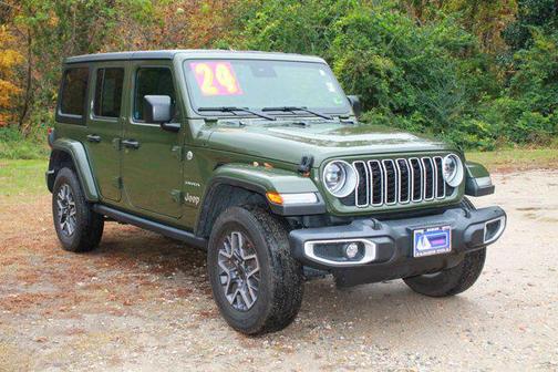 2024 Jeep Wrangler 4-Door Sahara 4x4
