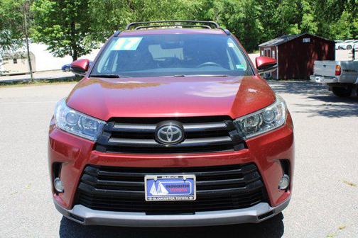 2017 Toyota Highlander SE