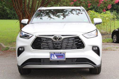 2025 Toyota Highlander Platinum