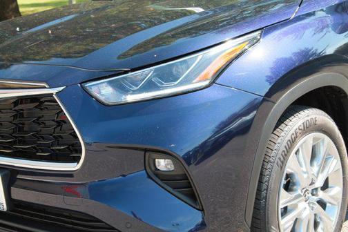 2025 Toyota Highlander Limited
