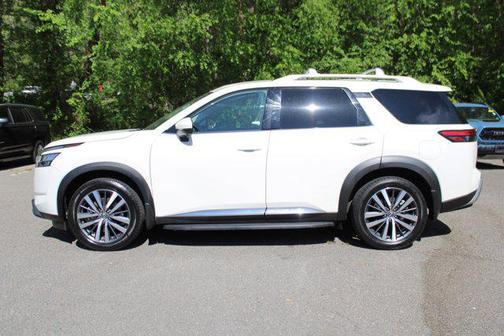 2022 Nissan Pathfinder Platinum 4WD