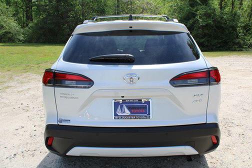 Wind Chill Pearl 2026 Toyota Corolla Cross XLE